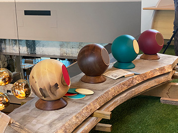 Roundure Holz Lautsprecher